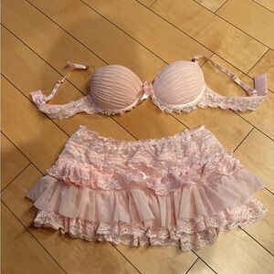 Lace Ruffle Bra and Skirt Set - Light Pink
New